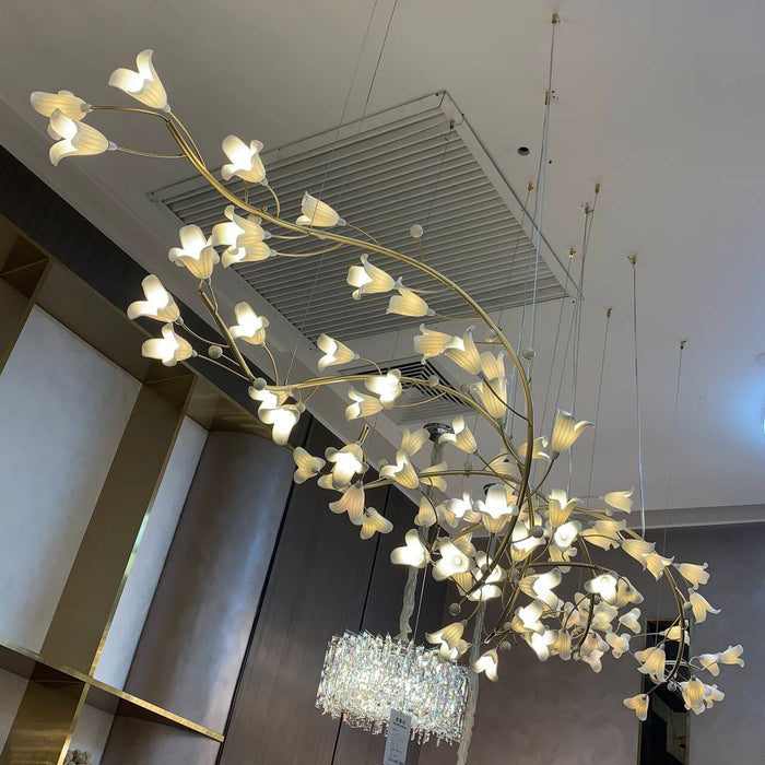 Modern Creative Brass Branch Ceramics Flower Chandelier for Living Room/Hotel/Restaurant